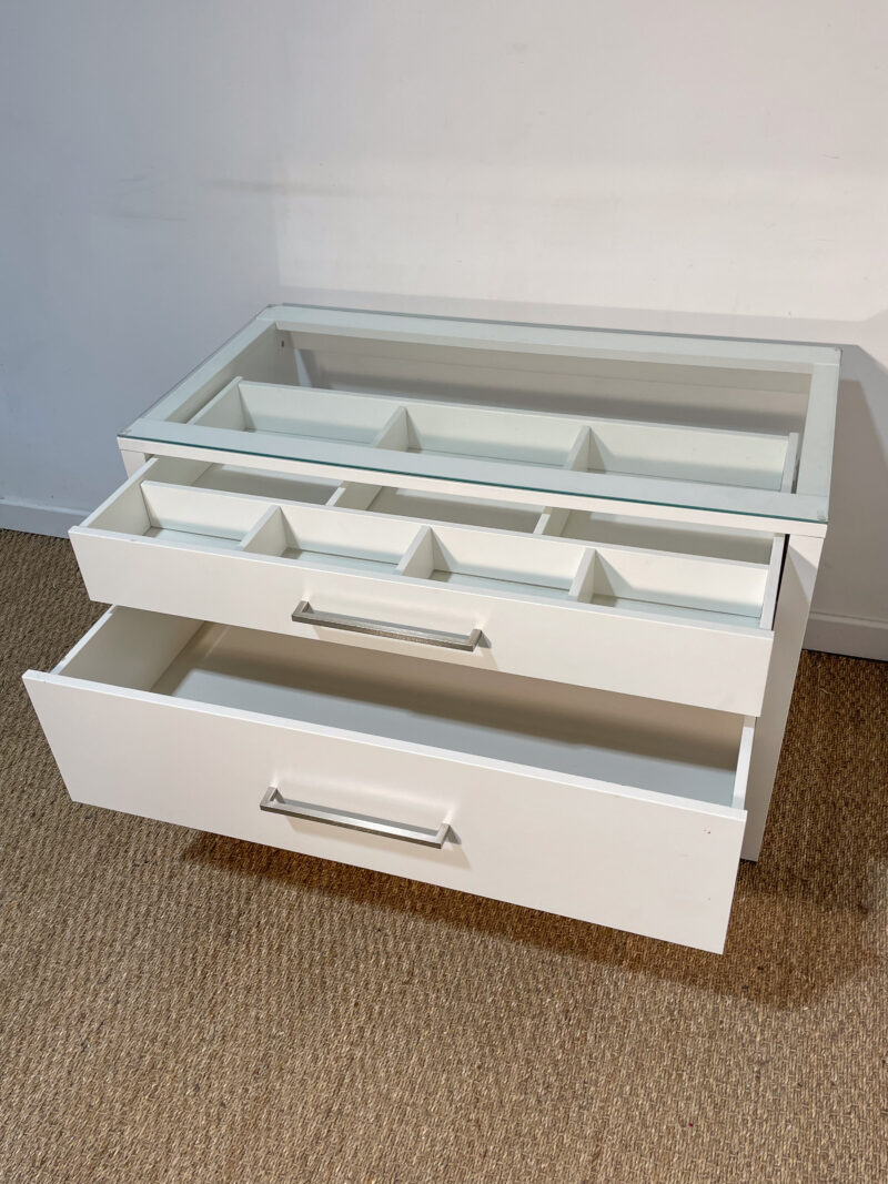Meuble bas plateau en verre – Image 8