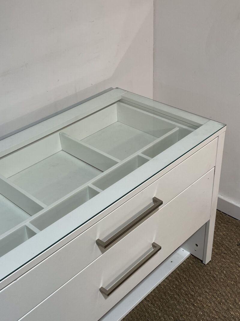Meuble bas plateau en verre – Image 5