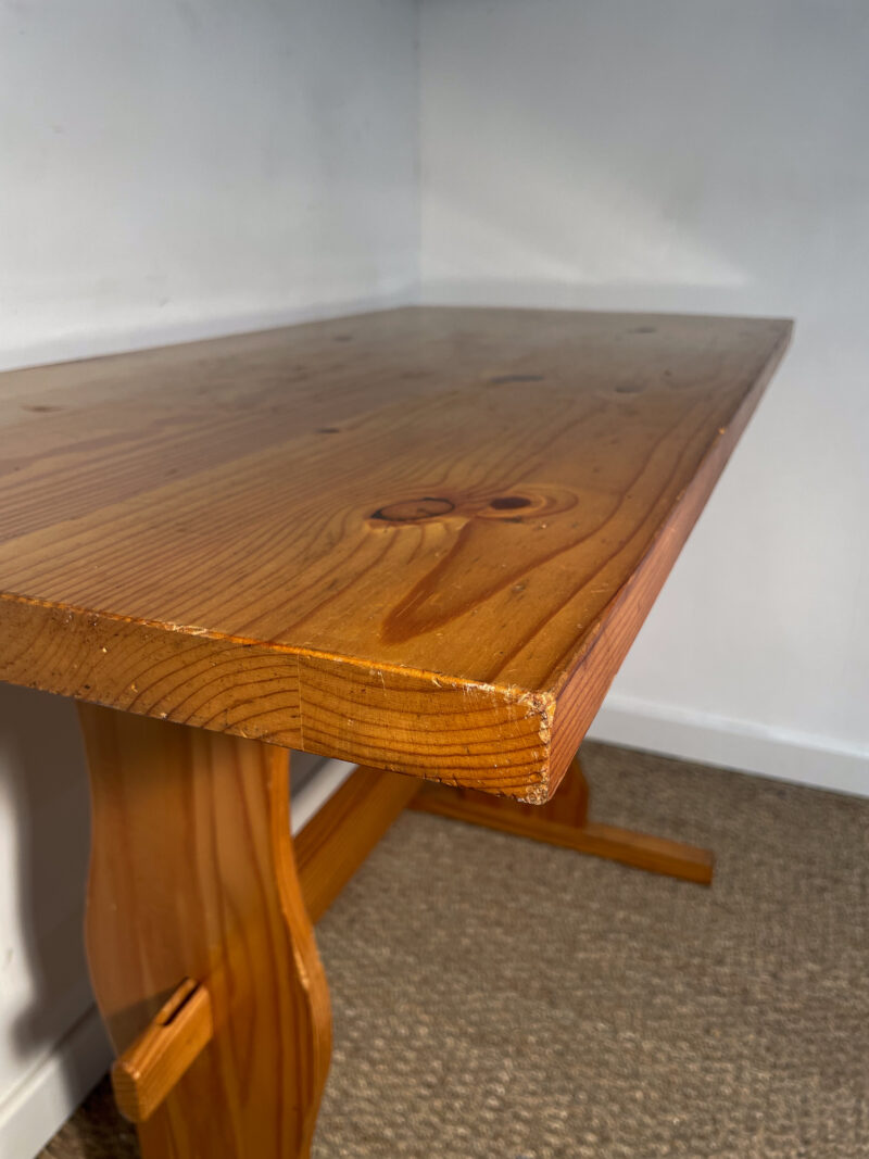 Table/bureau en bois vernis – Image 4