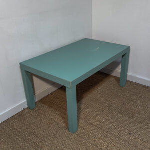 Table basse effet bois peinte bleue turquoise