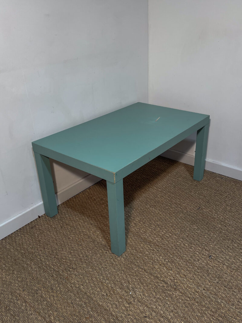 Table basse effet bois peinte bleue turquoise