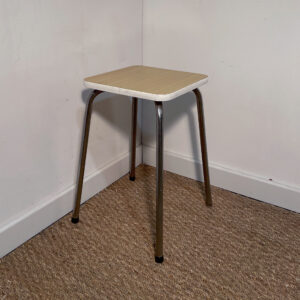 Tabouret carré effet bois