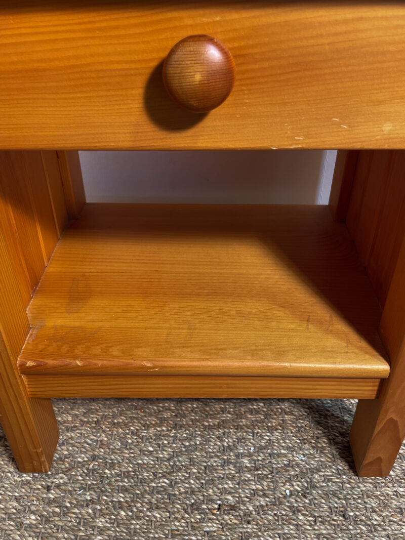 Lot de 2 tables de chevet en pin – Image 4