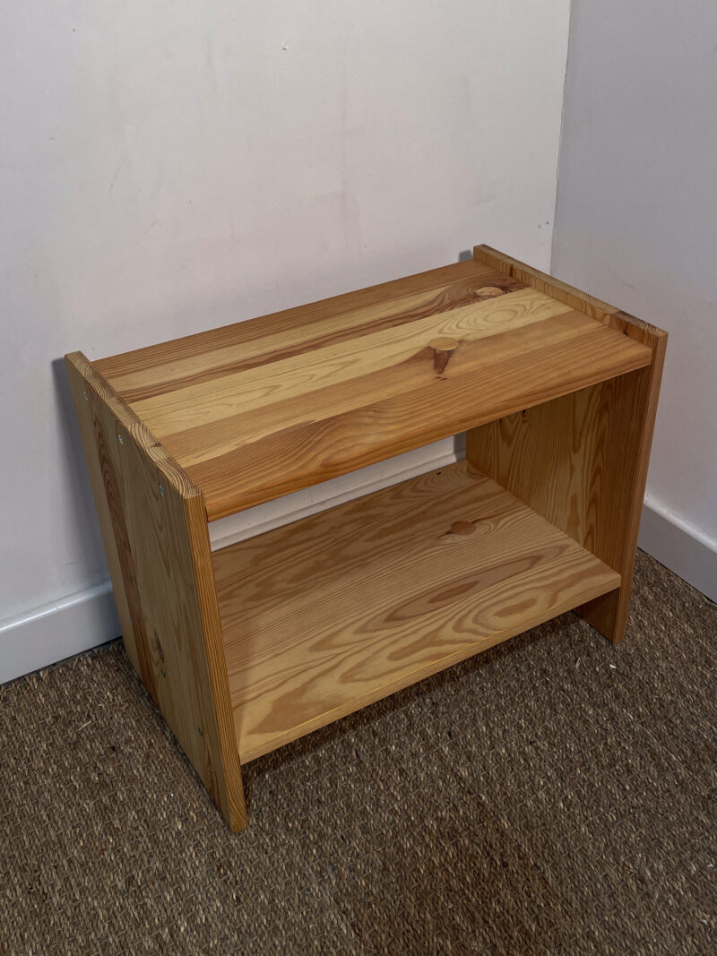Table de chevet en bois brut – Image 4