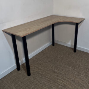 Petit bureau d'angle