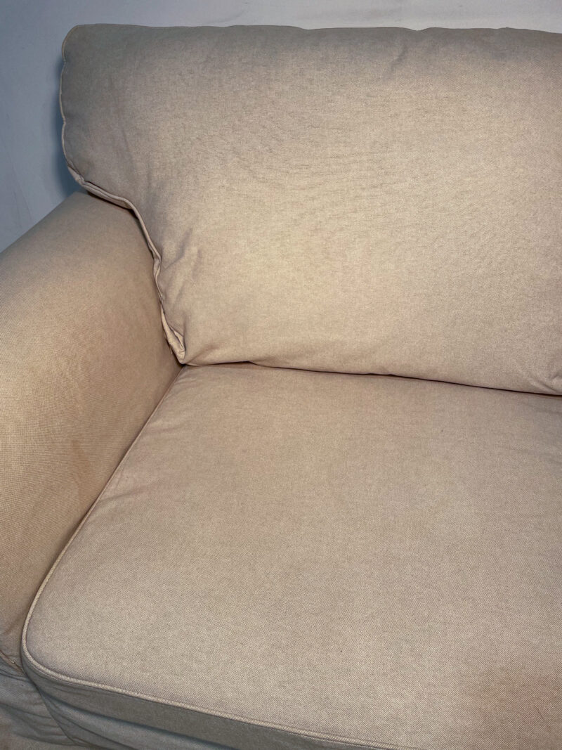 Petit canapé en tissu beige – Image 5