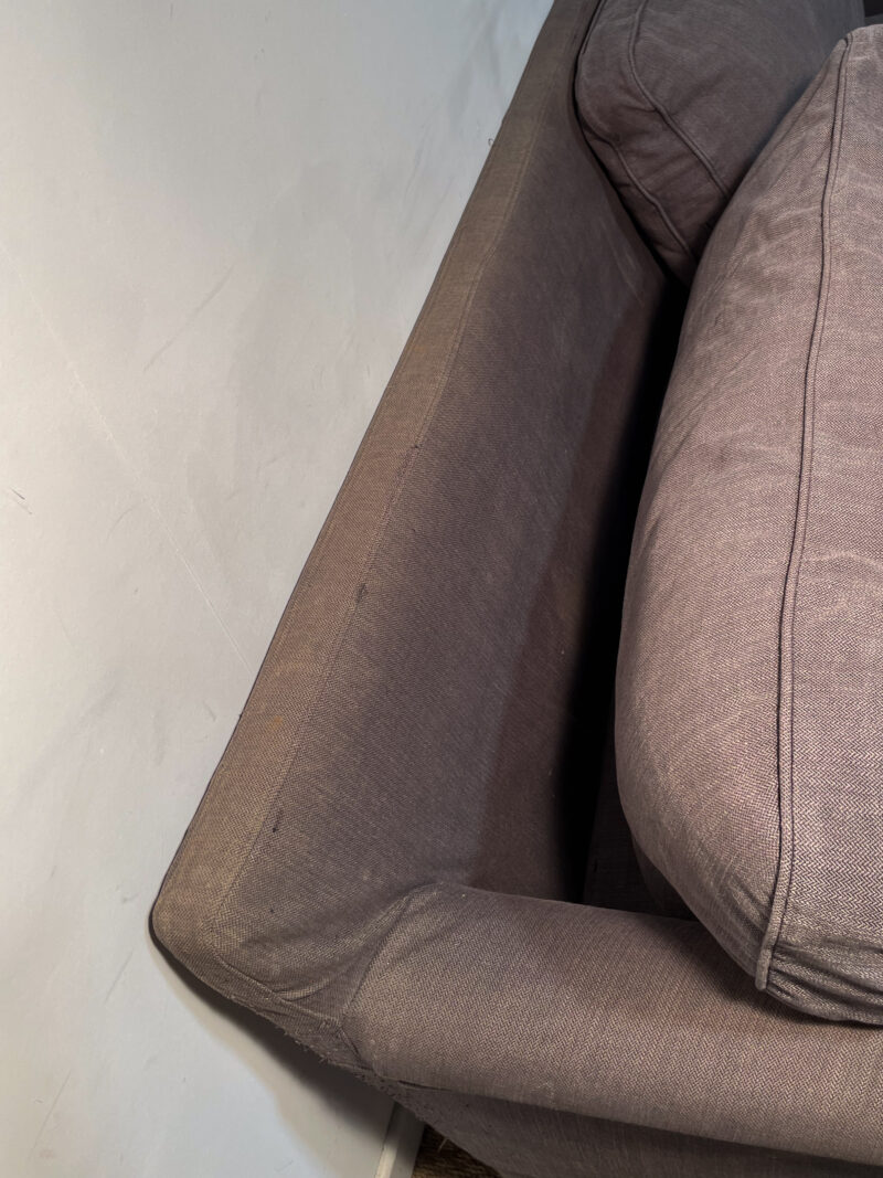 Canapé en tissu gris foncé – Image 8