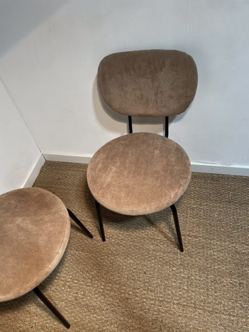 Lot de 2 chaises en velours côtelé taupe – Image 3