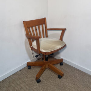 Fauteuil de bureau en bois