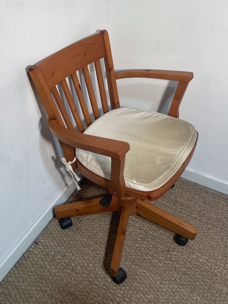 Fauteuil de bureau en bois – Image 3