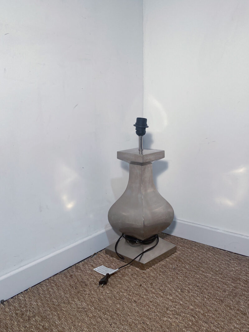 Pied de lampe à poser