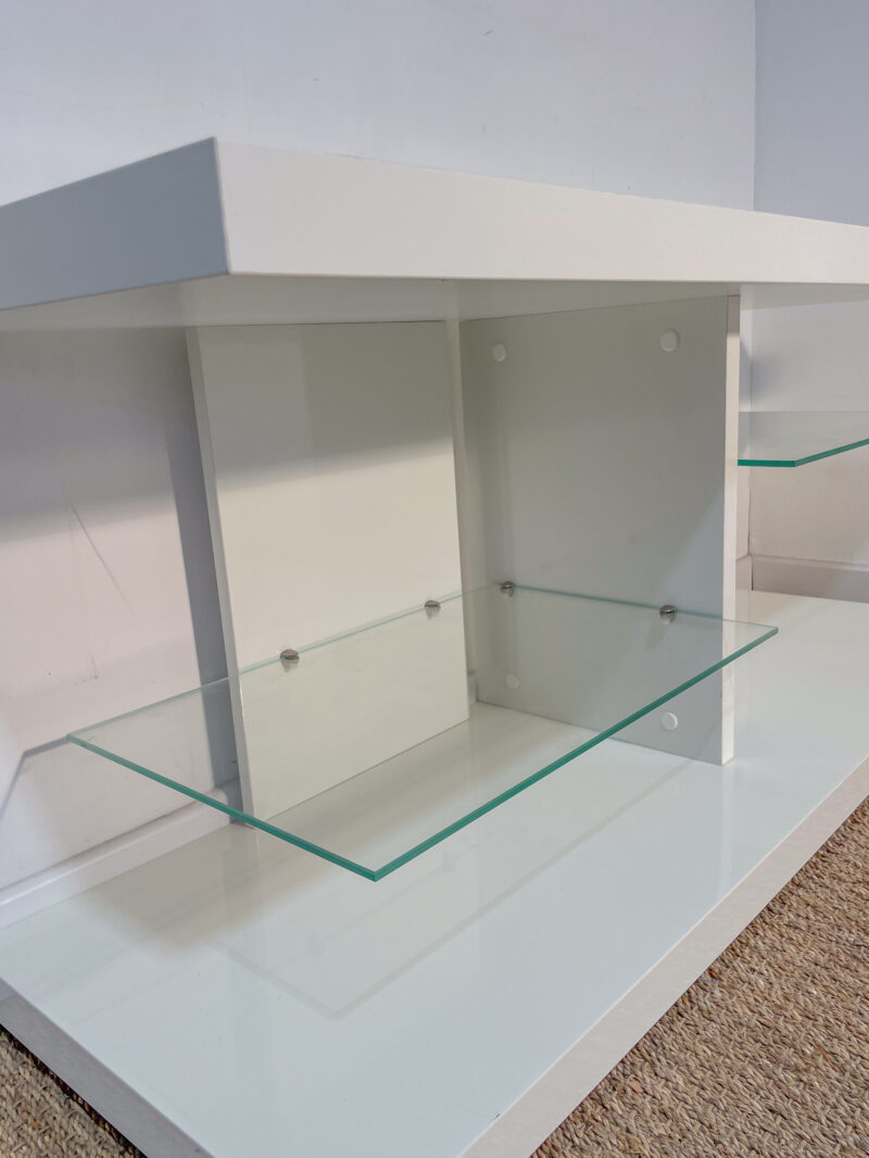 Meuble TV blanc laqué et verre – Image 4