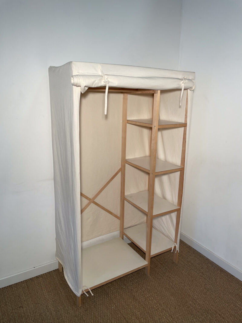 Penderie en bois et tissu – Image 2
