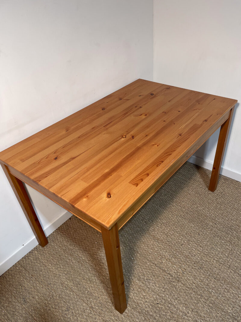 Table rectangulaire en bois – Image 3