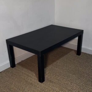 Table basse rectangulaire noire