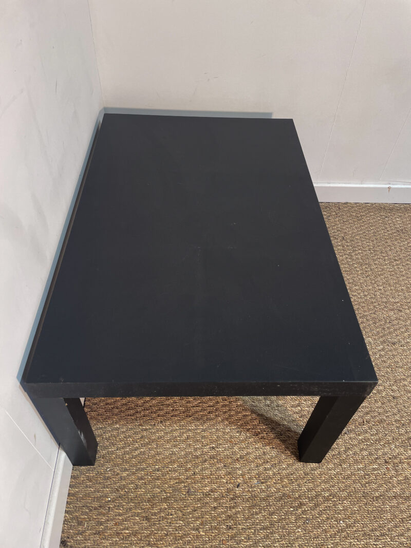 Table basse rectangulaire noire – Image 3