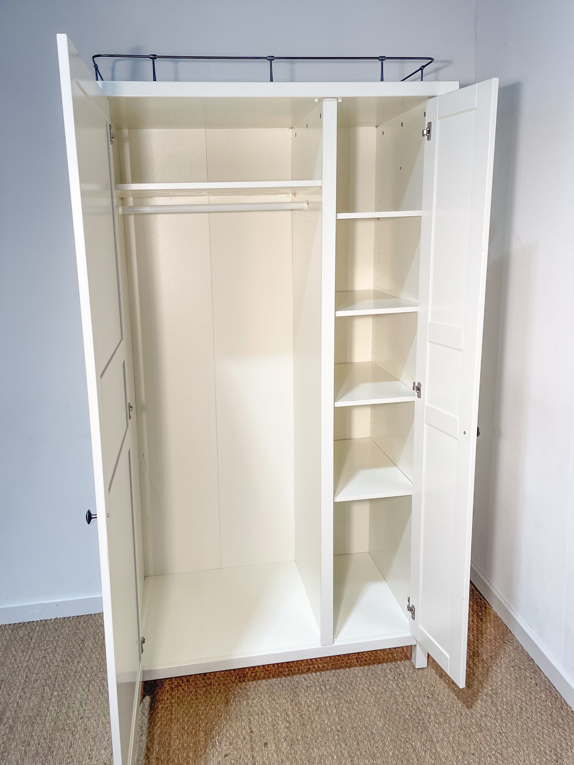 Armoire blanche en bois – Image 6