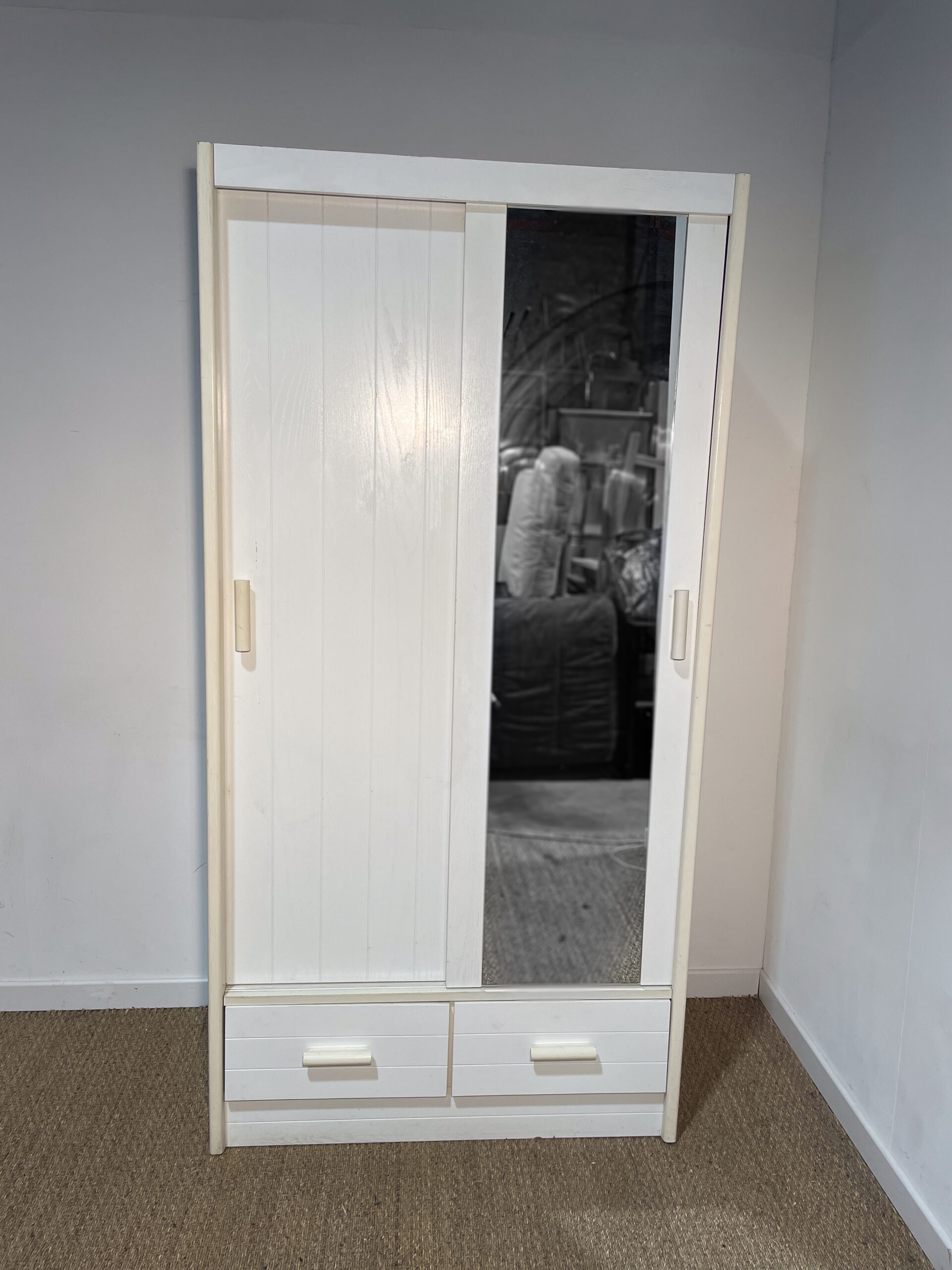 Armoire blanche à miroir – Image 2