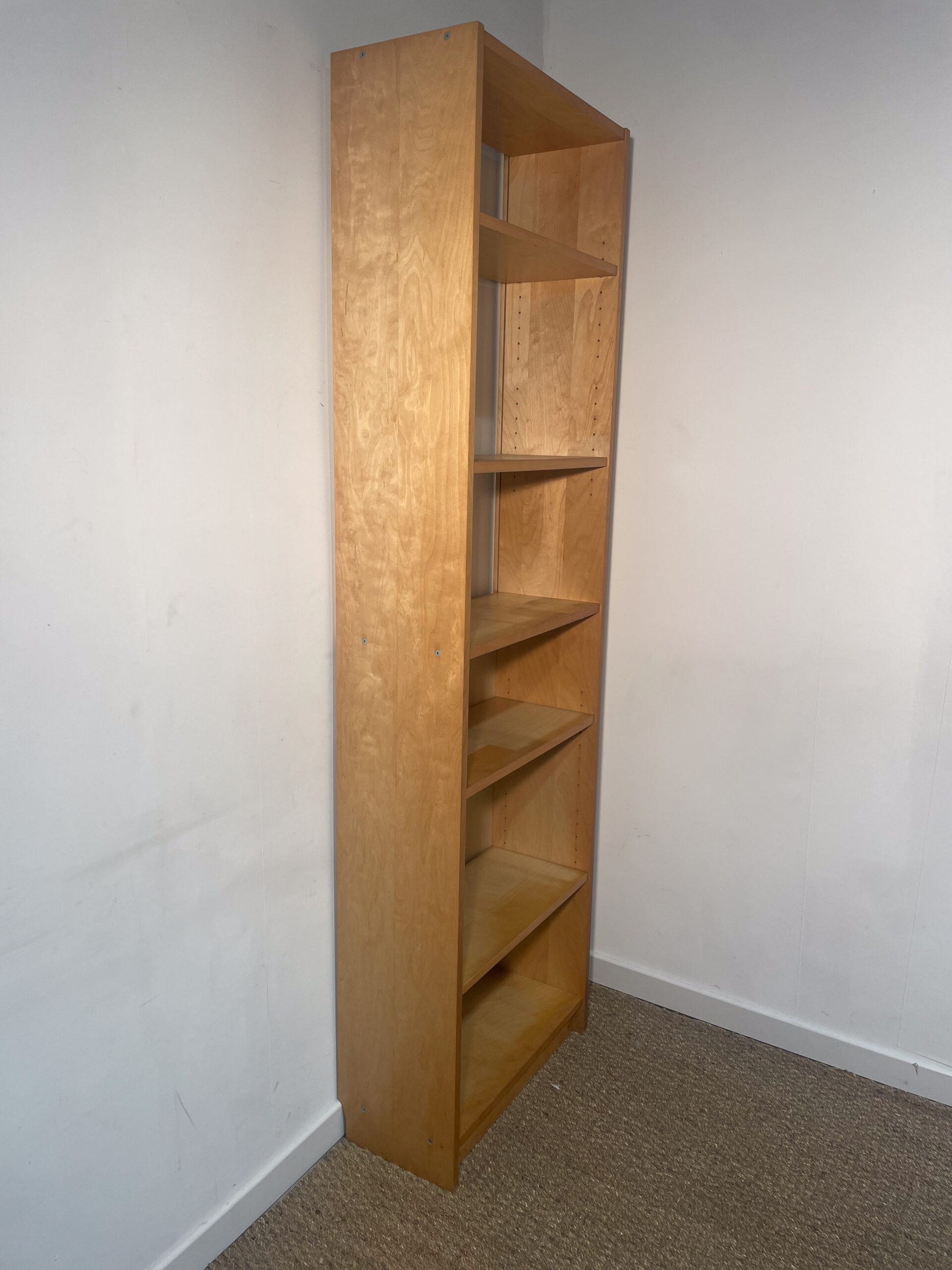 Bibliothèque BILLY en bois clair (fond manquant)
