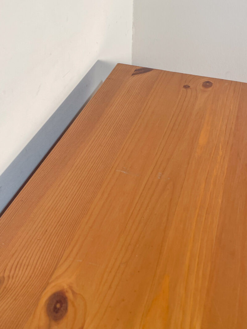 Grand bureau en bois mat – Image 7