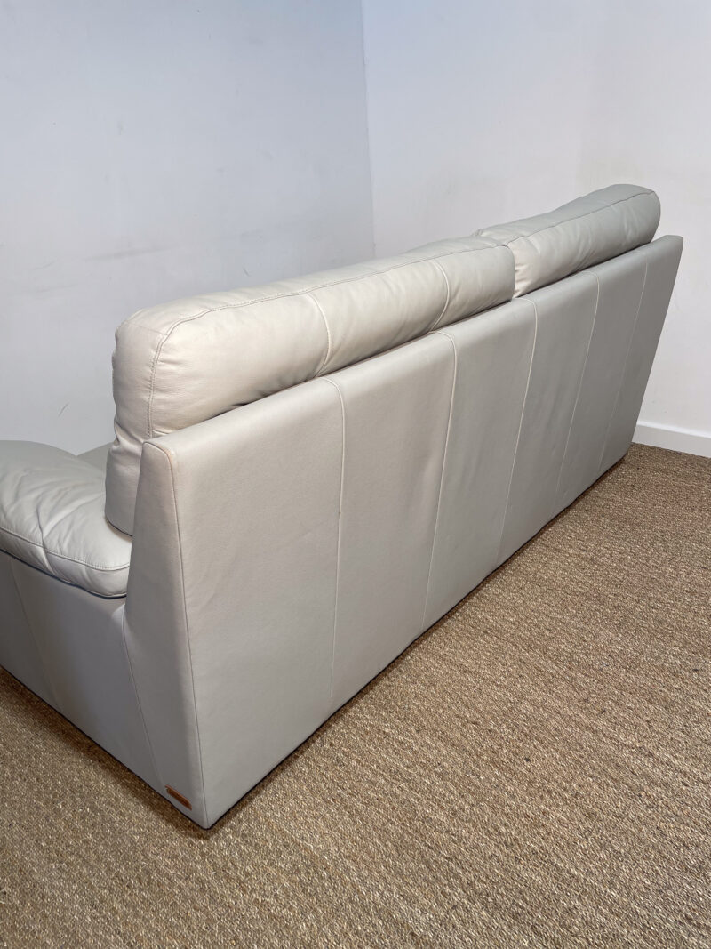 Canapé en cuir gris clair – Image 6
