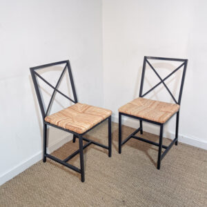 Lot de 2 chaise en métal noir et paille