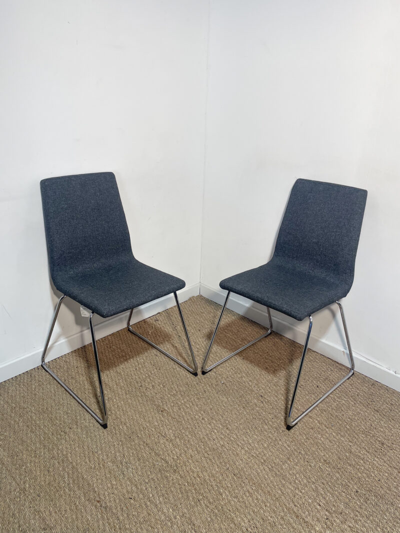 Lot de 2 chaises anthracite chromées