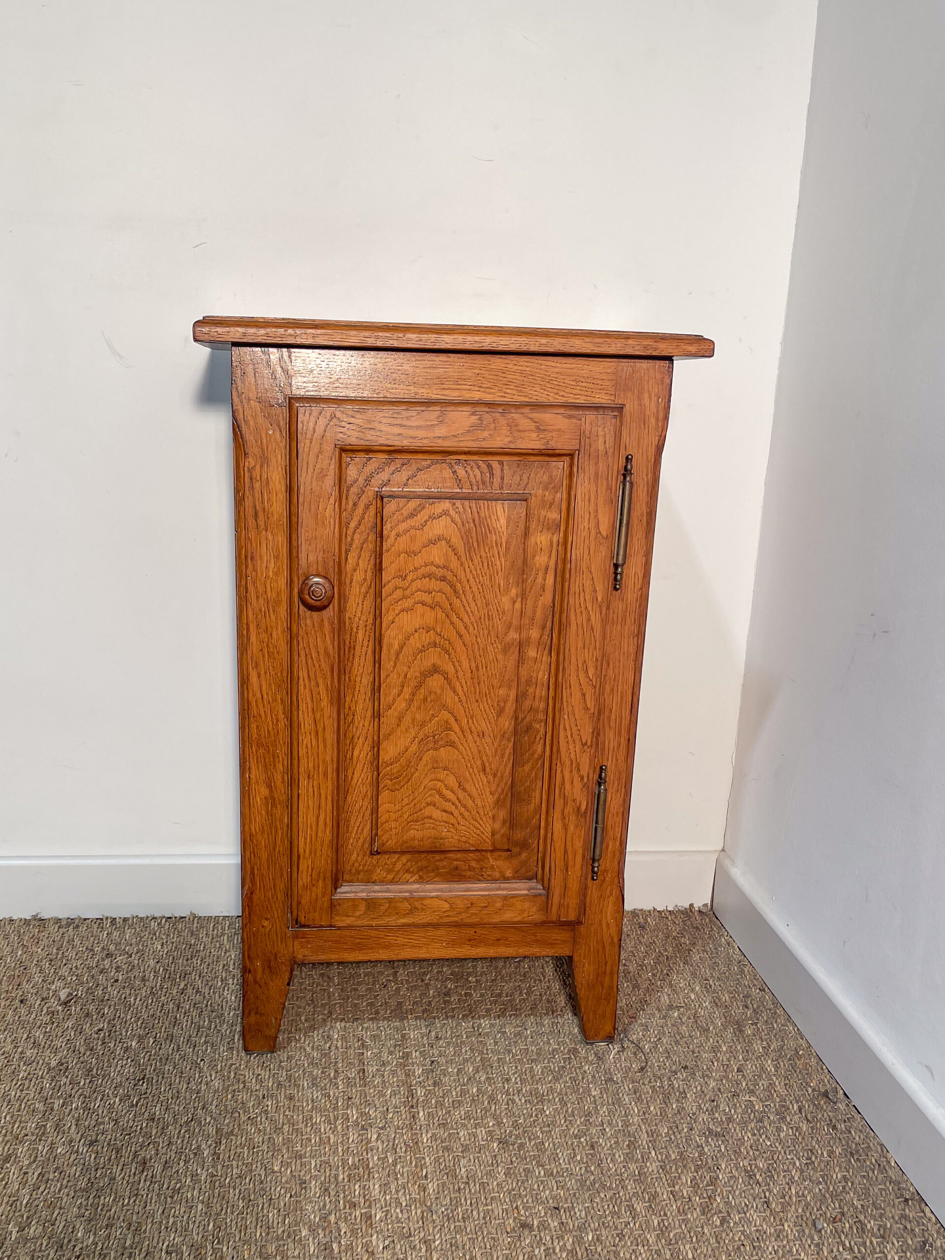 Petit meuble en bois à porte – Image 2