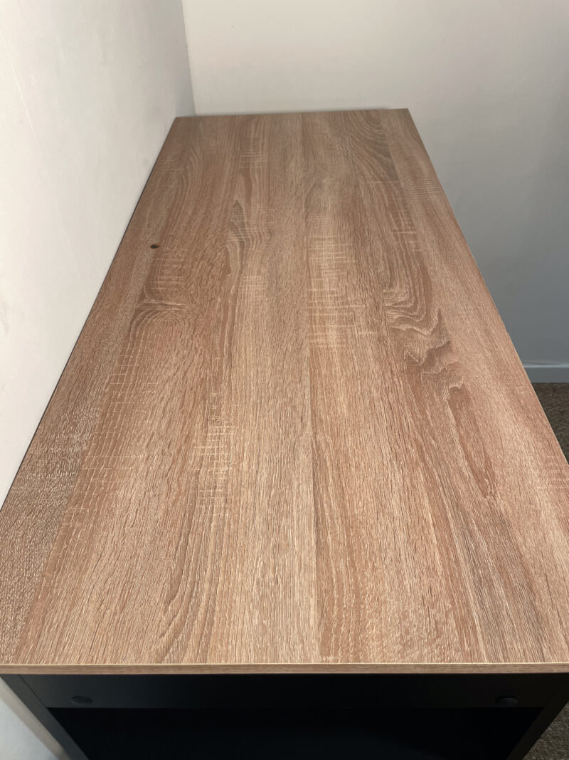 Meuble de cuisine noir et bois – Image 4