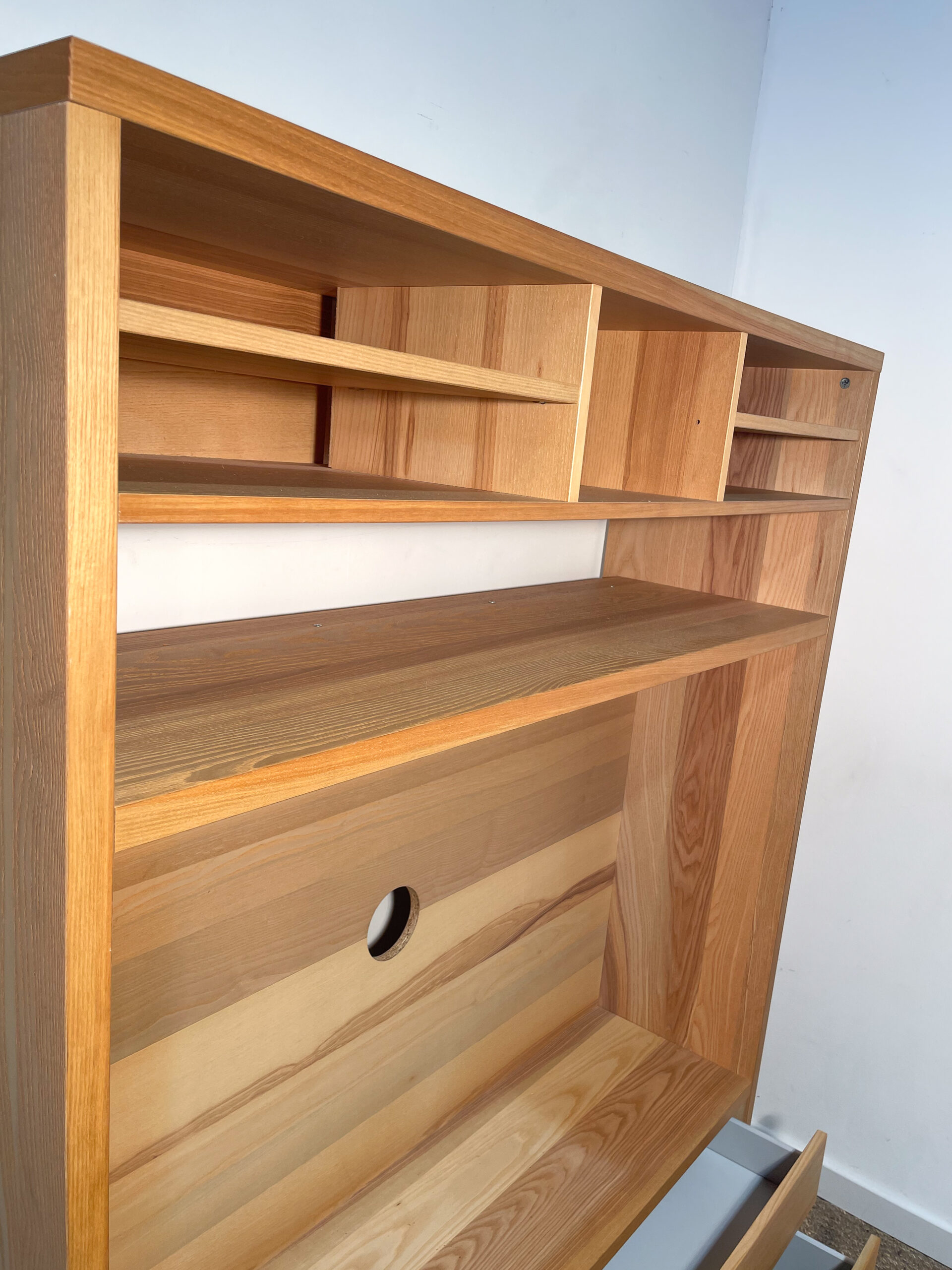 Meuble TV haut en bois – Image 5