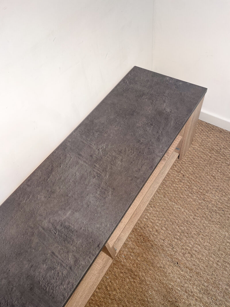 Meuble TV long bois et gris – Image 4