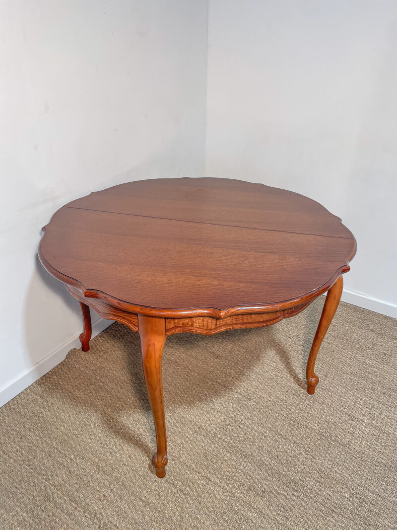 Table en bois ronde