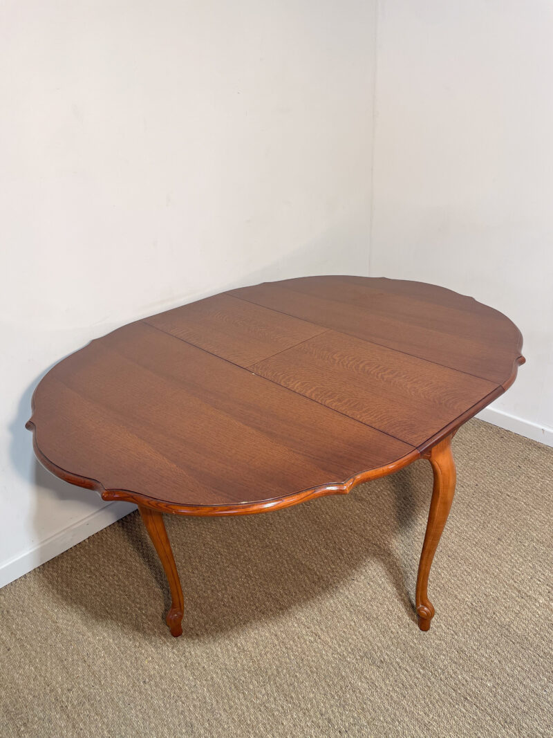 Table en bois ronde – Image 2