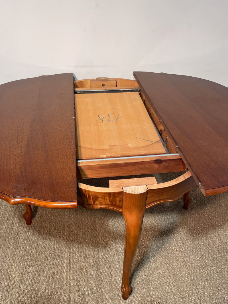 Table en bois ronde – Image 3