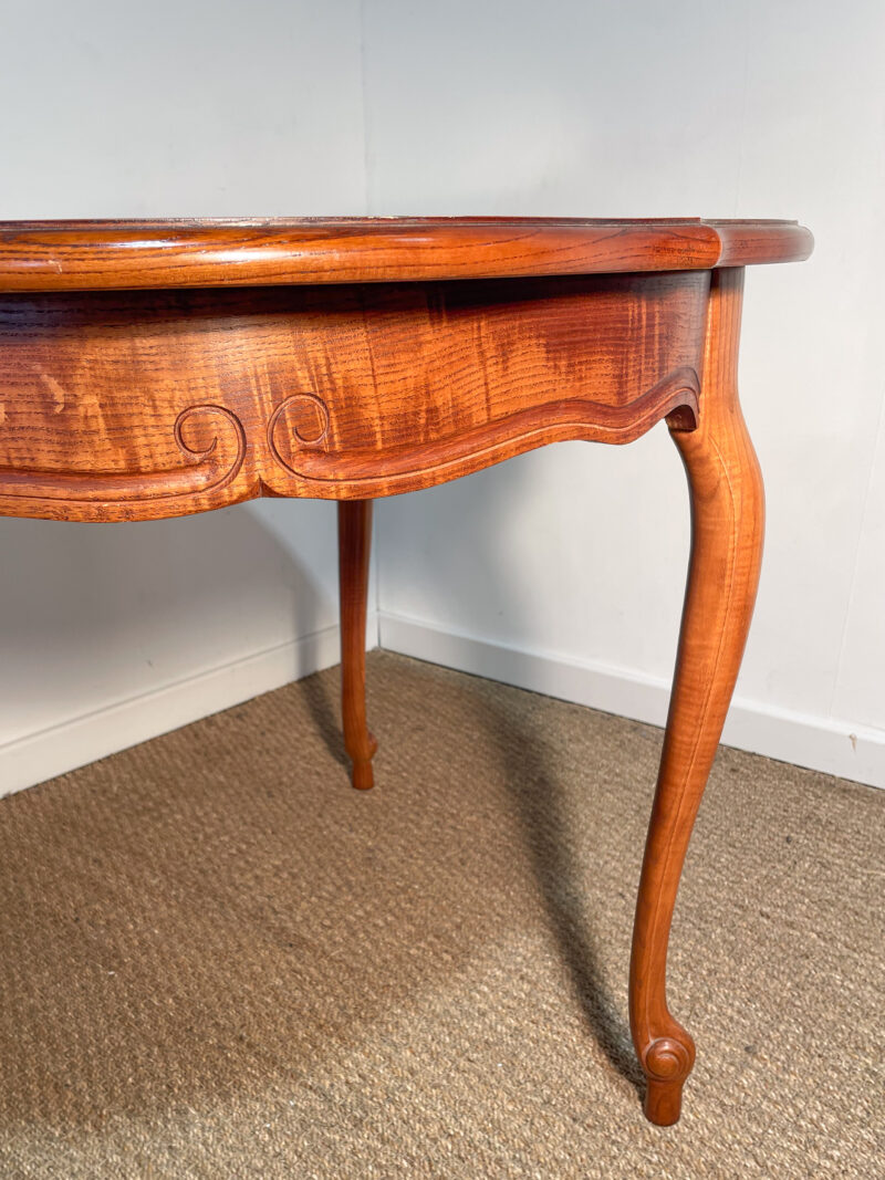 Table en bois ronde – Image 8