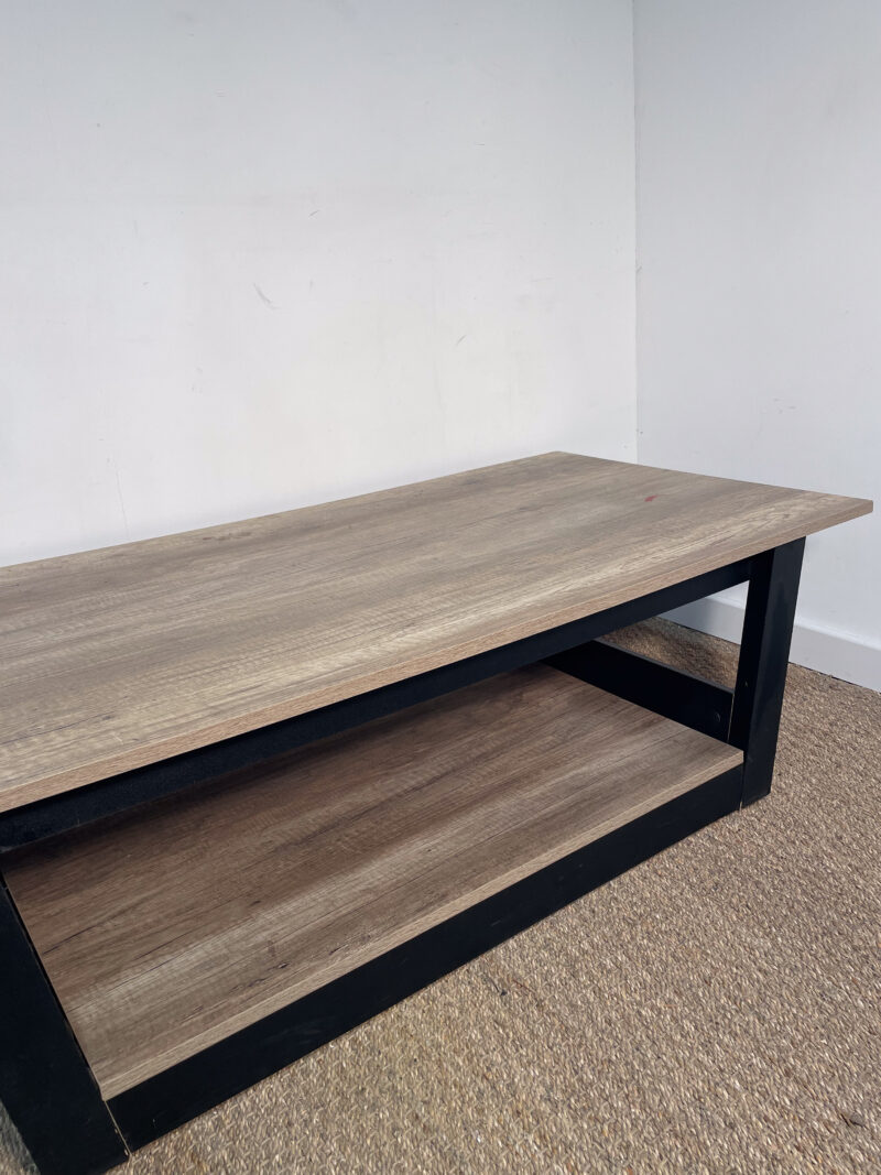 Table basse noire et bois – Image 3
