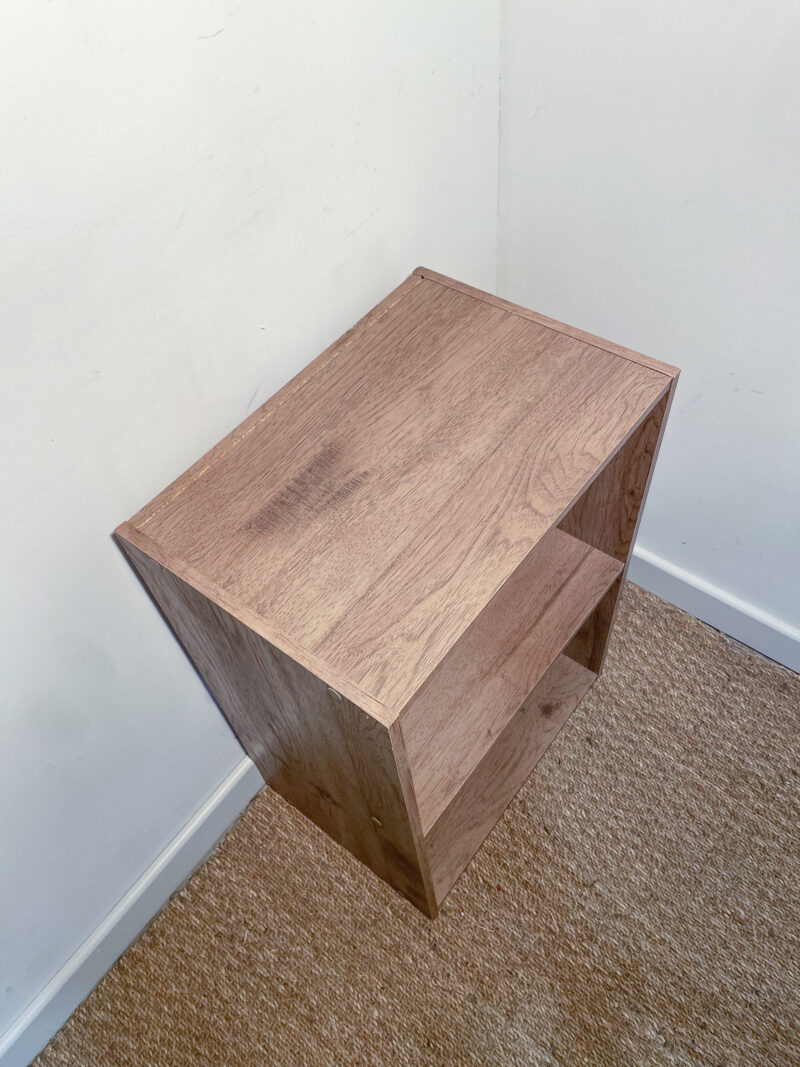 Petit caisson en bois foncé – Image 2