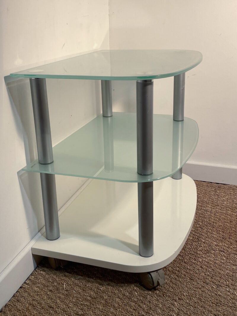 Table de chevet à 3 niveaux en verre trempé – Image 5