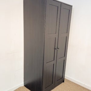 Armoire / penderie en bois noir