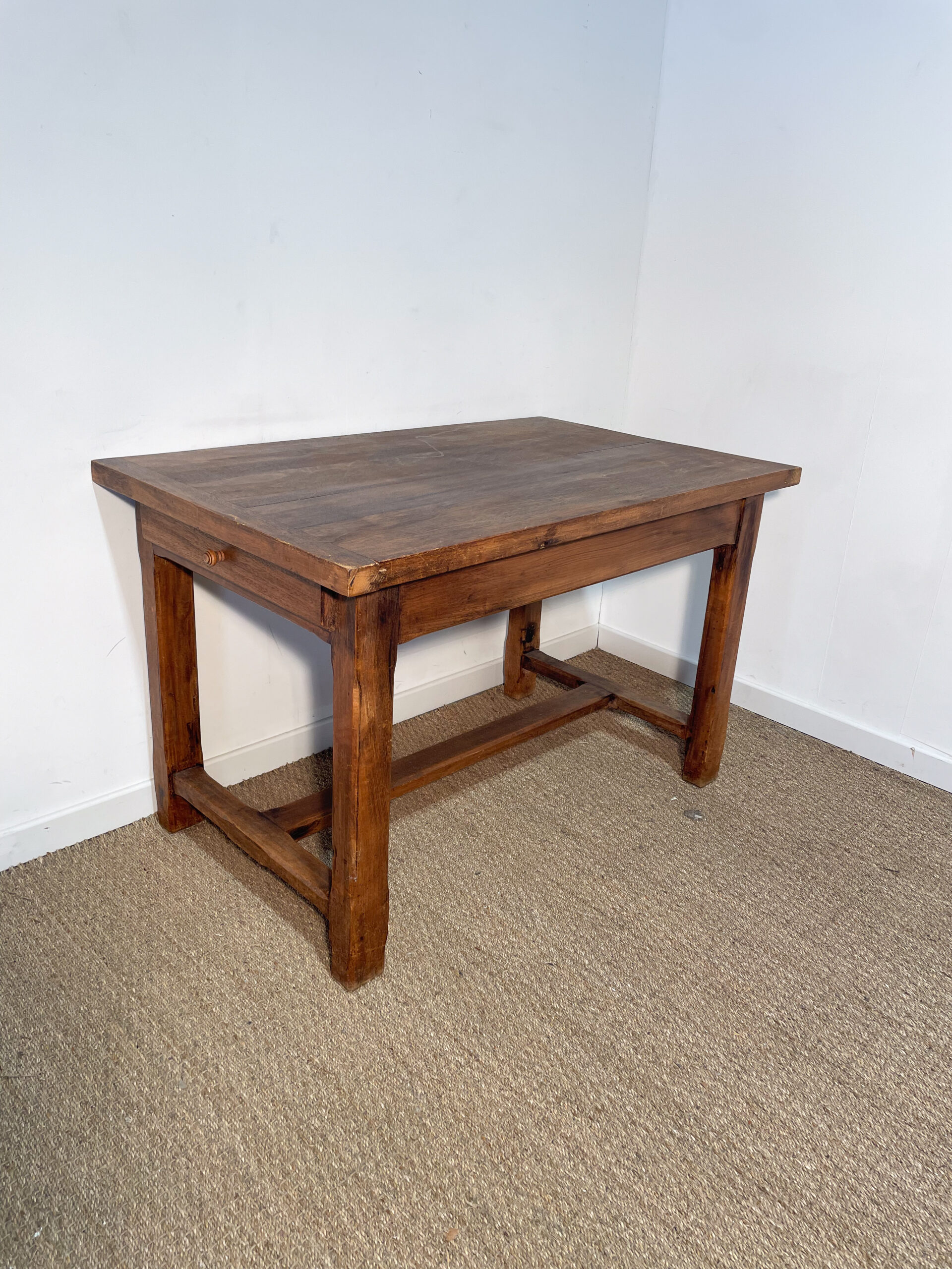 Table rectangulaire en bois