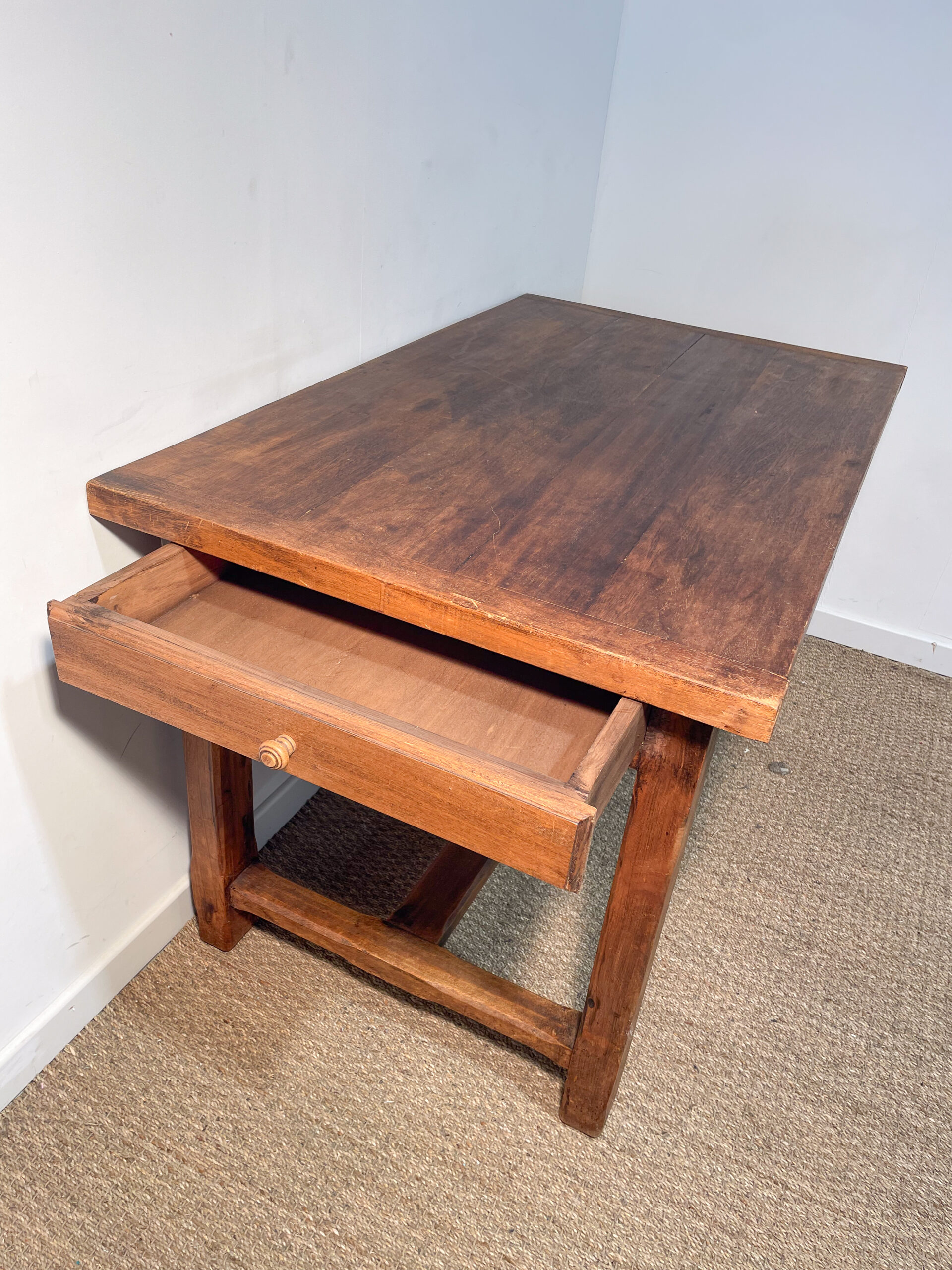 Table rectangulaire en bois – Image 3