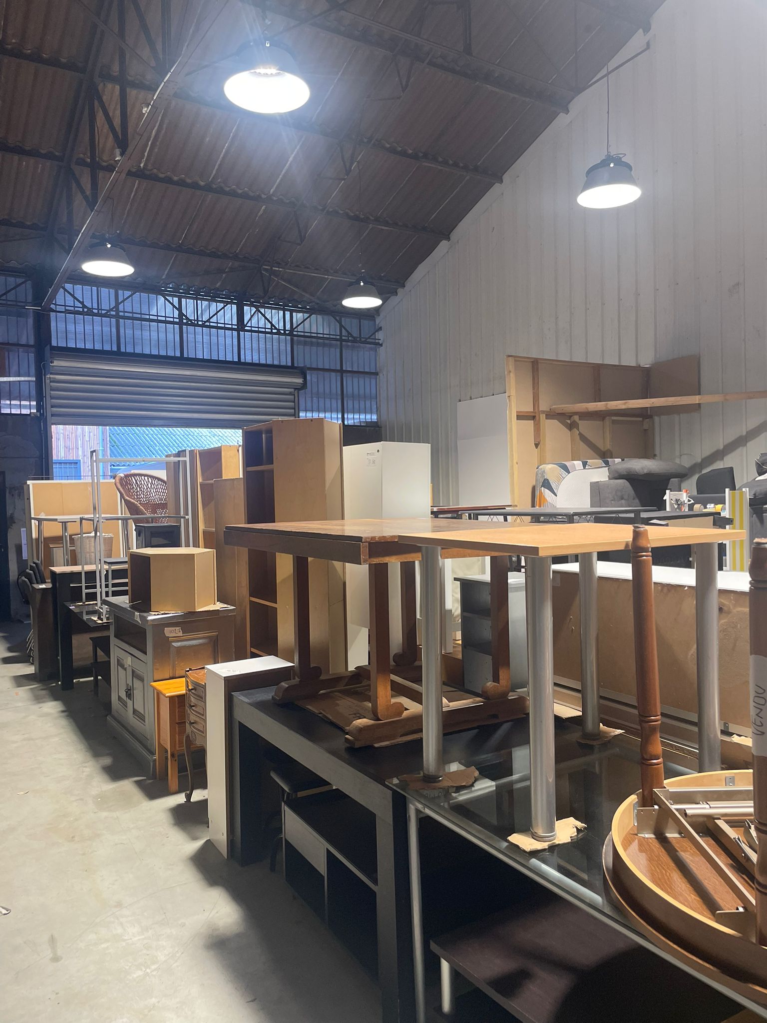 GRAND DESTOCKAGE DE FIN D'ANNÉE